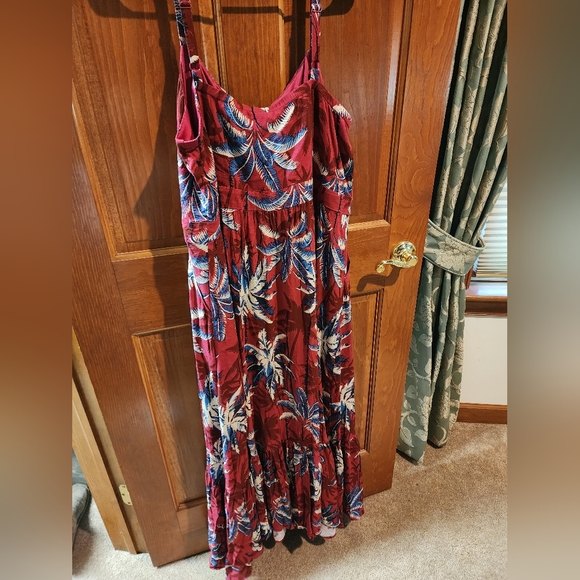 Maxi Lenny Tiered Dress - Picture 3 of 4